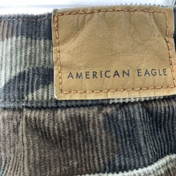 American Eagle Camouflage Super Stretch Corduroy Mom Jean Ankle Pants 10 Womens - Picture 7 of 12